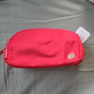 Lululemon Athletica Vibrant Pink Everywhere Belt Bag